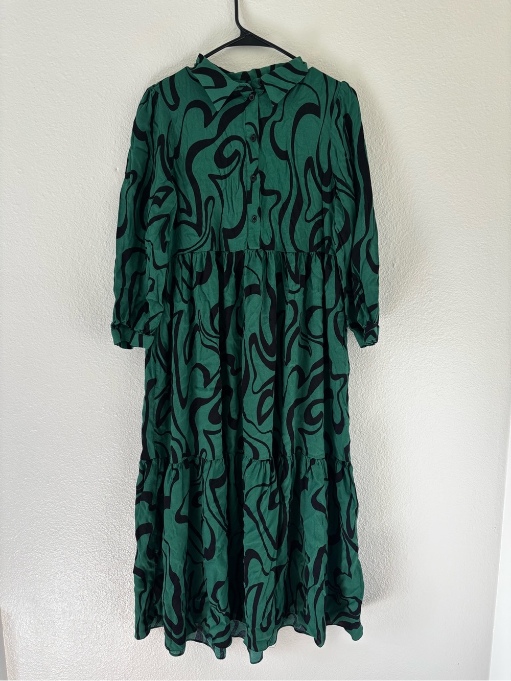 Zara Green Printed Tiered Maxi Dress with Black Swirl Pattern